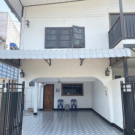 Udon House Apartment Udon Thani Luaran gambar